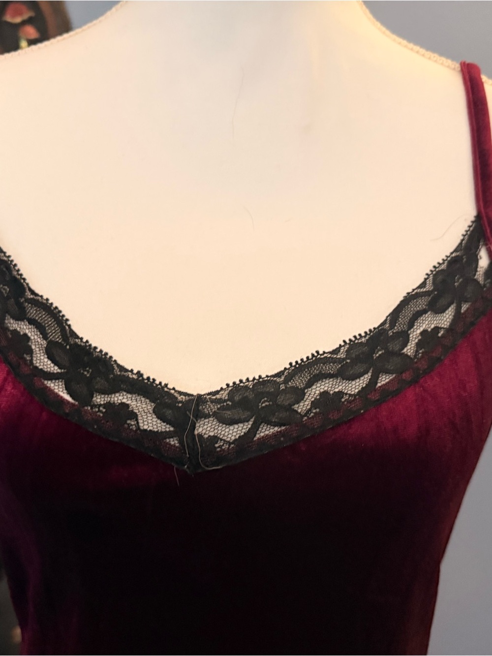 Velvet Lace Trim Cami Tank Top - Burgundy - Picture 2 of 5